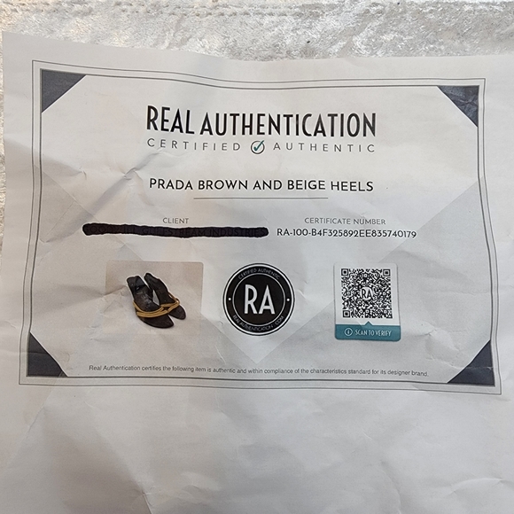 Prada Leather Strappy Slingback Heels Size 39 US 9 made in Italy ๐ฎ๐น - Picture 10 of 10